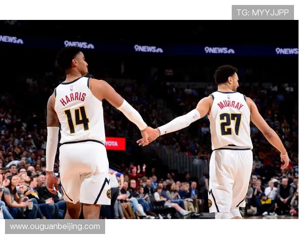 原创落后23分算啥？约基奇40+9+8教做人，掘金三分雨逆转老鹰，穆雷12助攻才是关键
